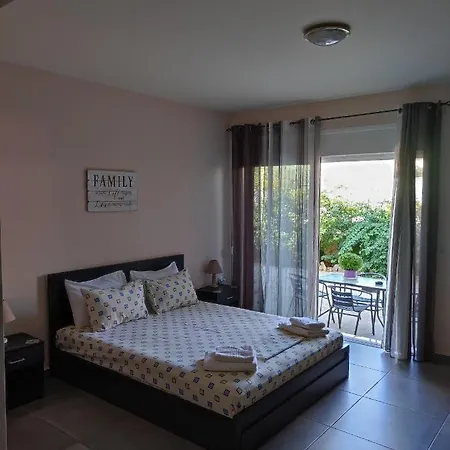 Phoenix Apartment Near The Airport Markopoulo Mesogaias Exterior photo