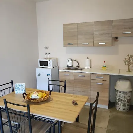Phoenix Apartment Near The Airport Markopoulo Mesogaias Exterior photo